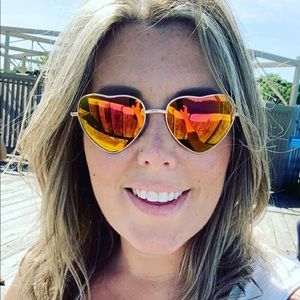 Meet your Posher, Sarah 🙋🏼